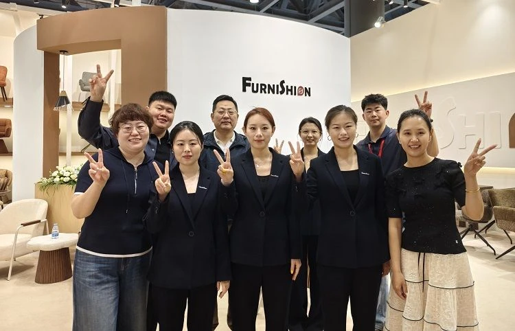 180° Auto Return Desk Chairs